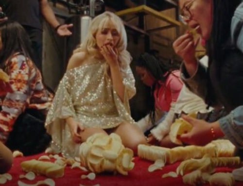 Creatives React: Pringles Steers Just Shy of Cheesy With
Sabrina Carpenter Ad