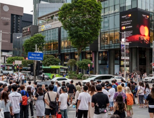 Maximize Brand Visibility During the Singapore F1 Grand Prix
with Outdoor Advertising