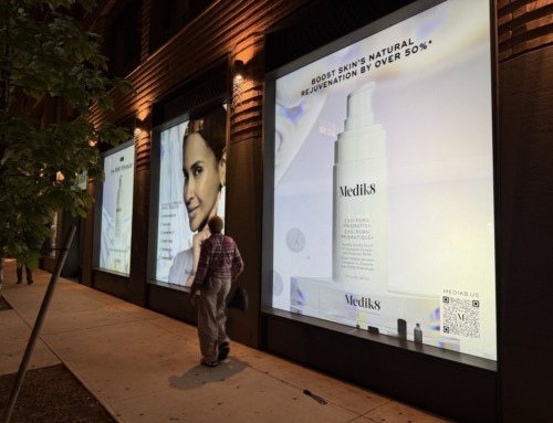 Life Through an Immersive Interactive Storefront in
NYC