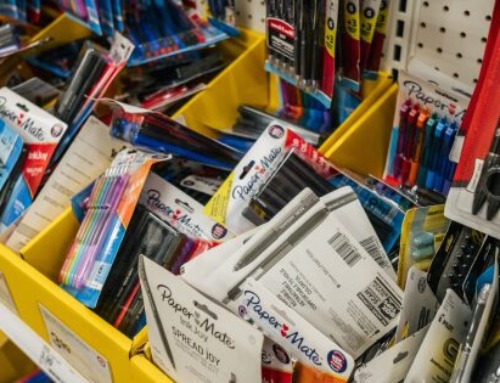 Inflation-Wary Parents Turn to AI to Thrift for
Back-to-School Deals